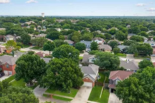 1819 Sandalwood Ln, Grapevine, TX 76051 - Photo 39