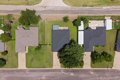 1611 Berry Drive, Cleburne, TX 76033 - Photo 27