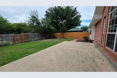 1268 Topeka Drive, Saginaw, TX 76131 - Photo 37