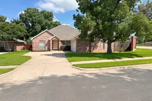 1876 Helen Ln, Lewisville, TX 75067 - Photo 1