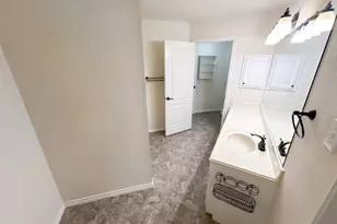 1876 Helen Ln, Lewisville, TX 75067 - Photo 11