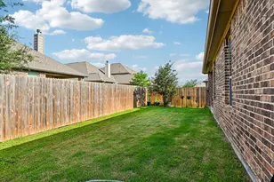 1832 Rio Costilla Rd, Fort Worth, TX 76131 - Photo 31