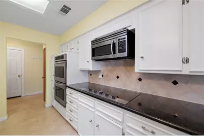 322 N Greenstone Lane, Duncanville, TX 75116 - Photo 23