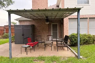 120 Stonecreek Dr, Irving, TX 75063 - Photo 25