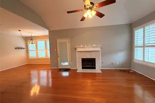 120 Stonecreek Dr, Irving, TX 75063 - Photo 15