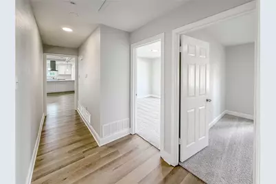 100 W Pleasantview Drive, Hurst, TX 76054 - Photo 15