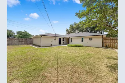 100 W Pleasantview Drive, Hurst, TX 76054 - Photo 5
