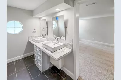 100 W Pleasantview Drive, Hurst, TX 76054 - Photo 23