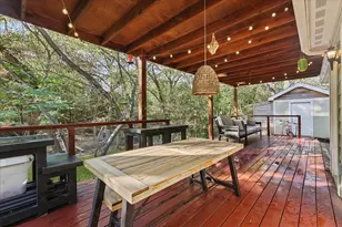 1185 E Jefferson St, Van Alstyne, TX 75495 - Photo 1