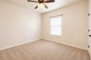3211 Main St, Granbury, TX 76049 - Photo 5