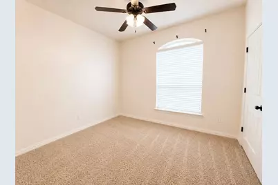 3211 Main Street, Granbury, TX 76049 - Photo 7