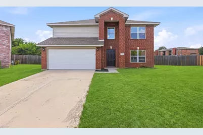 7301 Moon Ridge Court, Fort Worth, TX 76133 - Photo 1