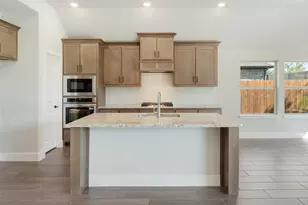 7 Grouse Cir, Sanger, TX 76266 - Photo 11