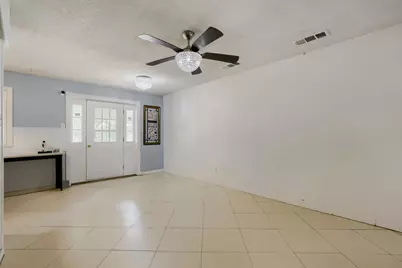 14303 Seminole Street, Balch Springs, TX 75180 - Photo 5