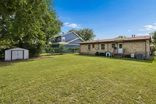 1216 Bluebird Ln, Garland, TX 75042 - Photo 21