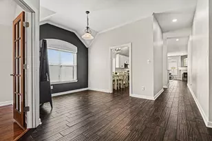 5609 Phoenix Dr, The Colony, TX 75056 - Photo 5