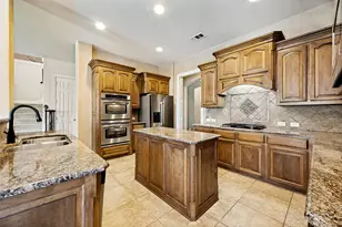 416 Mordred Ln, Lewisville, TX 75056 - Photo 9