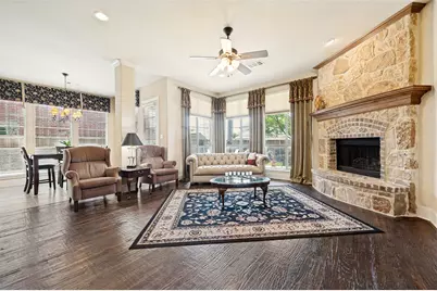 416 Mordred Lane, Lewisville, TX 75056 - Photo 5