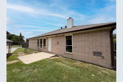 4700 Maryannes Meadow Drive, Fort Worth, TX 76135 - Photo 5