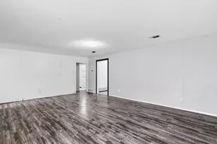 154 Cotillion Rd, Fort Worth, TX 76134 - Photo 5