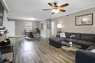 1914 Floral Dr, Gainesville, TX 76240 - Photo 5