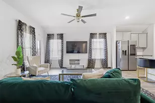 10116 Autumn Leaves Ln, Aubrey, TX 76227 - Photo 3