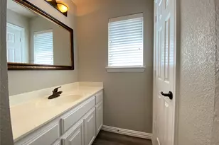 15861 Twin Cove Dr, Frisco, TX 75035 - Photo 13