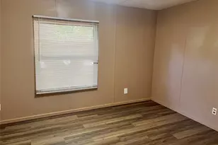 4528 Wildwood Cir, Granbury, TX 76049 - Photo 7