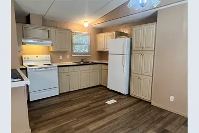 4528 Wildwood Circle, Granbury, TX 76049 - Photo 5