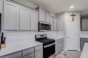 1221 Rolling Mdws Dr, Cedar Hill, TX 75104 - Photo 9