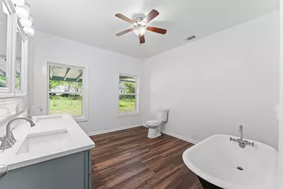 2405 Monroe Street, Commerce, TX 75428 - Photo 17