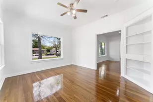 2405 Monroe St, Commerce, TX 75428 - Photo 9