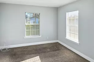 110 Ramsey Ave, Cleburne, TX 76031 - Photo 13