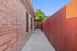 2410 Carleta St, Dallas, TX 75253 - Photo 25