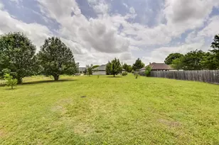 835 Shady Brook Ln, Red Oak, TX 75154 - Photo 25