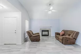 2709 Brittany Dr, Euless, TX 76039 - Photo 9
