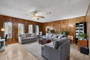 821 Cherry Hills Dr, Lancaster, TX 75134 - Photo 19