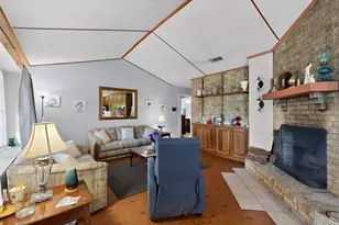 821 Cherry Hills Dr, Lancaster, TX 75134 - Photo 11