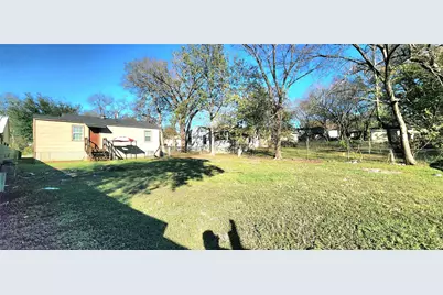 8525 Oak Haven Lane, Dallas, TX 75217 - Photo 3
