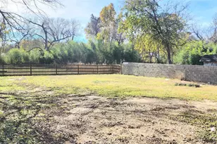 8525 Oak Haven Ln, Dallas, TX 75217 - Photo 17