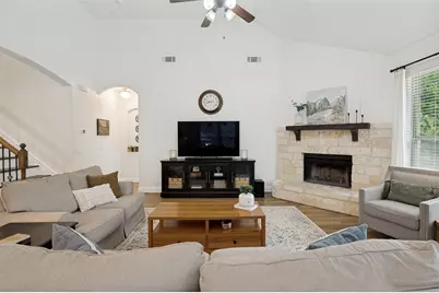 107 Meadow View Drive, McKinney, TX 75071 - Photo 5