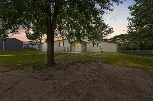 10160 Lynn Ln, Wills Point, TX 75169 - Photo 37