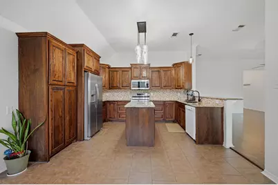 806 Birch Circle, Van Alstyne, TX 75495 - Photo 13