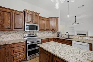 806 Birch Cir, Van Alstyne, TX 75495 - Photo 15