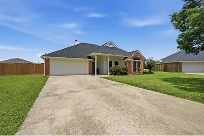 806 Birch Circle, Van Alstyne, TX 75495 - Photo 3