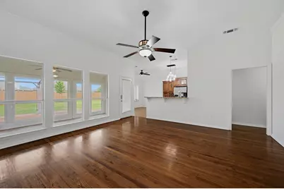 806 Birch Circle, Van Alstyne, TX 75495 - Photo 5