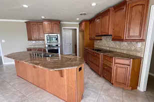 4146 Shore Front Dr, Fort Worth, TX 76135 - Photo 9