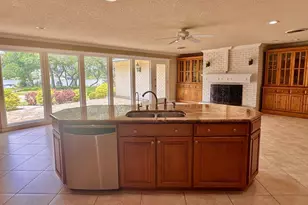 4146 Shore Front Dr, Fort Worth, TX 76135 - Photo 5