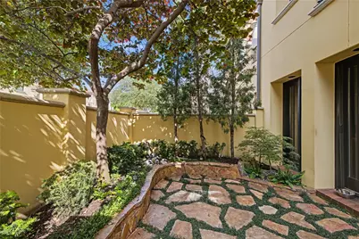 2713 Calder Court, Fort Worth, TX 76107 - Photo 31
