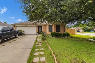 300 Comiskey Ct, Saginaw, TX 76179 - Photo 1